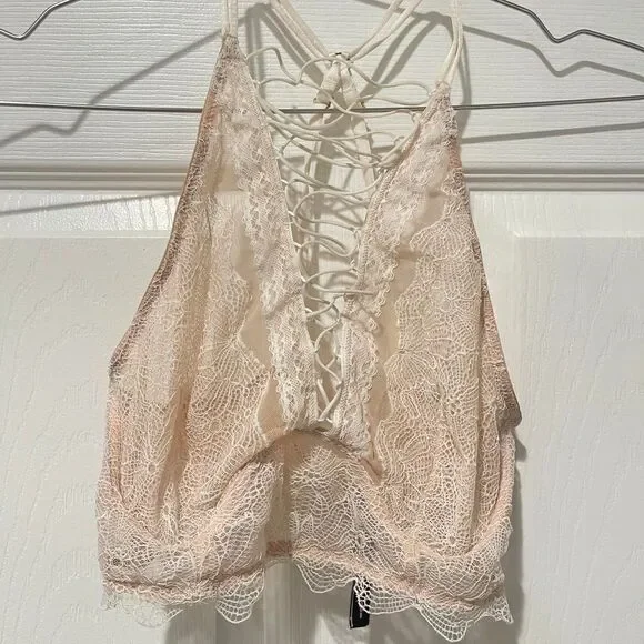 Victoria's Secret Women's Cream Lace Bralette - Picture 3 of 6